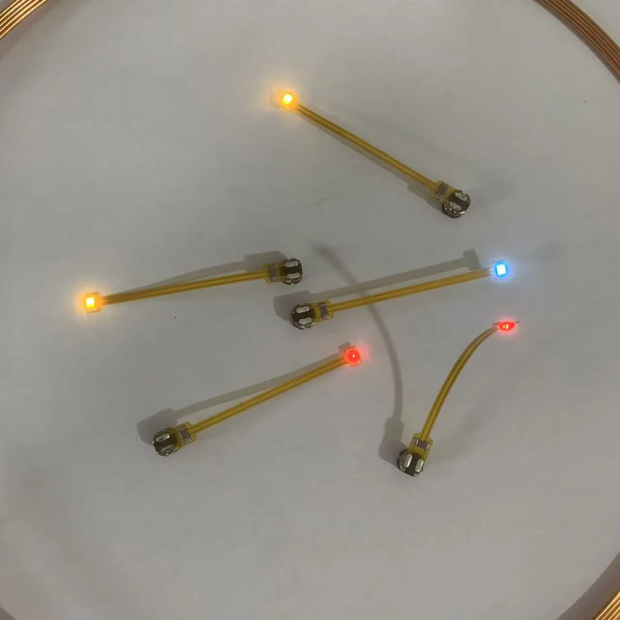 รูปสินค้า โคมไฟ LED ไร้สาย 5 ชิ้น สำหรับของเล่น