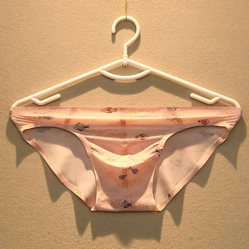 Рисунок 5 - Мужское нижнее белье из ледяного шелка