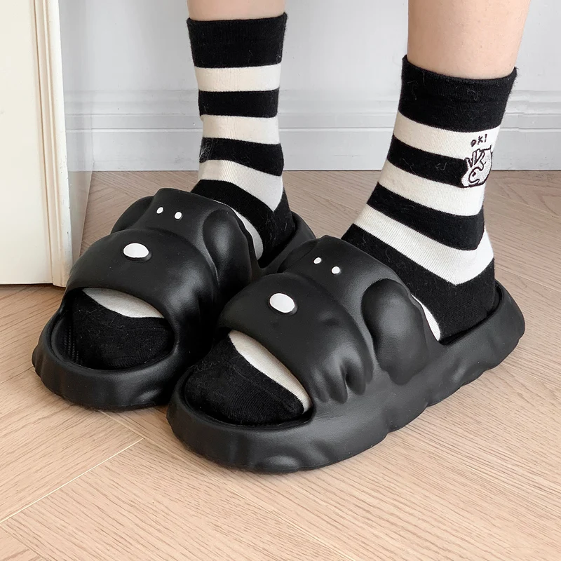 Tongs de plage à semelle épaisse pour femmes, motif dessin animé