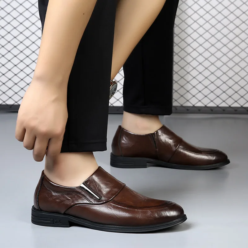 

Elegant Men Business Dress Black Shoes Loafers Street Genuine Leather Korean Version Wearable Soft Sole Ightweight Driving Boots