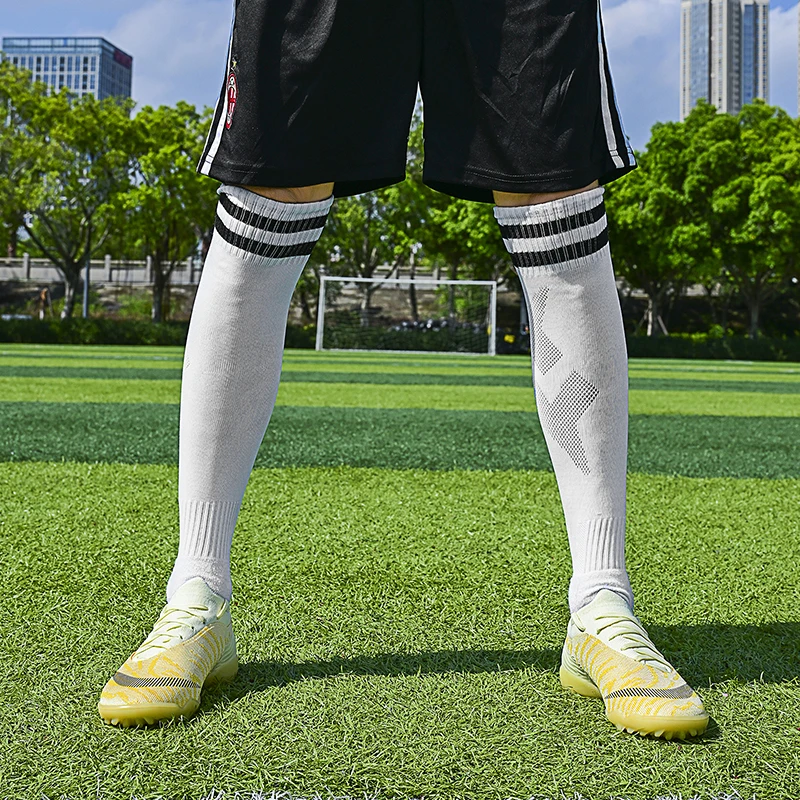 NEW Soccer Shoes Men AG/TF Quality Grass Training Cleats Kids Football Boots Top Outdoor Sports Sneakers Women Non-Slip 35-45#