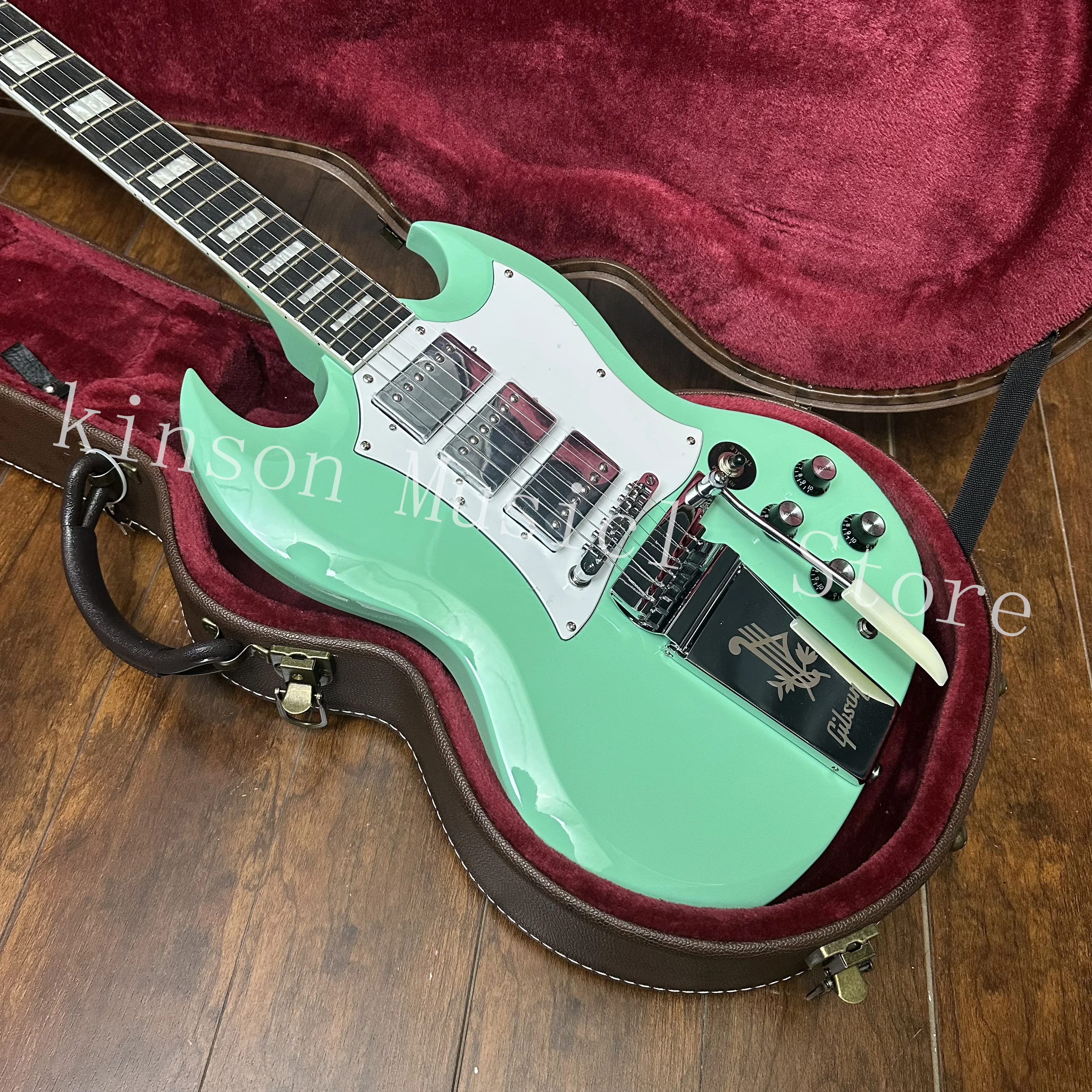 

Пользовательская зеленая электрическая гитара, фингерборд из палисандра, хромированная фурнитура, с джойстиком, высокое качество,