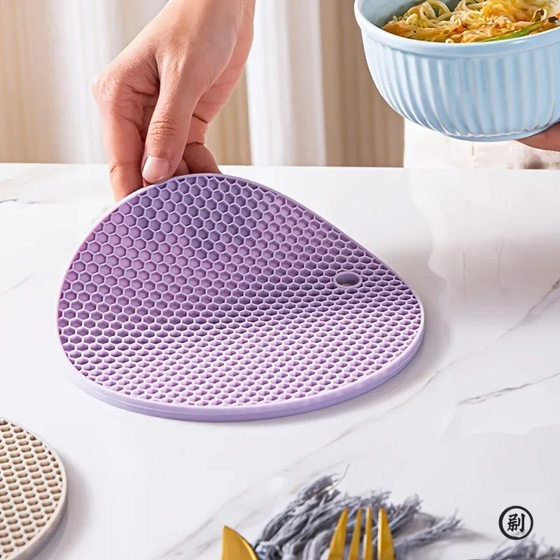 Silicone Anti Scalding Mat Pot Holder Household Kitchen Countertop Protection Heat-resistant Anti Slip Circular Silicone Mat