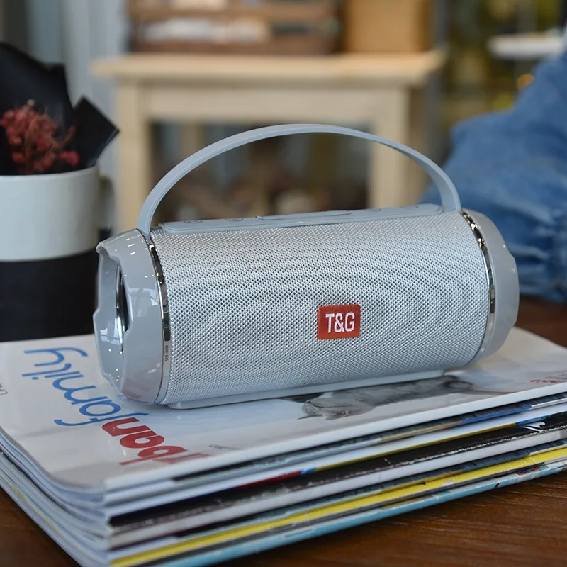 Portable Bluetooth Subwoofer Speaker with Powerful Bass and FM Radio, 10W Sound Box
