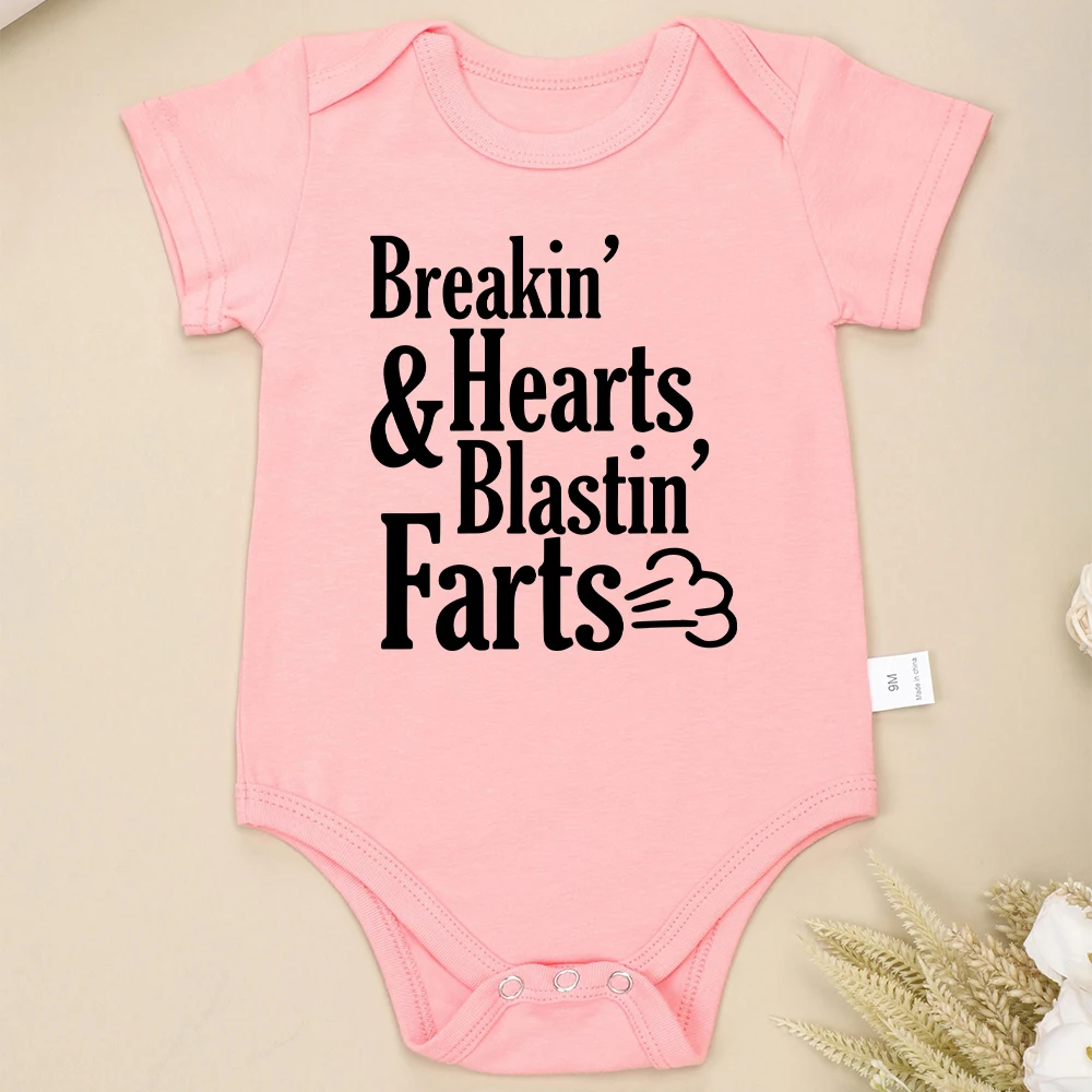 Funny Newborn Onesies Breakin Hearts Farts Print Cotton Baby Clothes for Boy and Girl Short Sleeve O-neck Summer Infant Romper 3