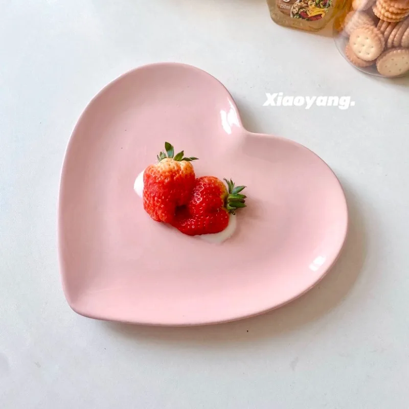 Cartoon Cute Heart Shaped Ceramic Plate Shaped Love Salad Plate Home Breakfast Bread Omelette Dishes Tableware Kitchen Utensils
