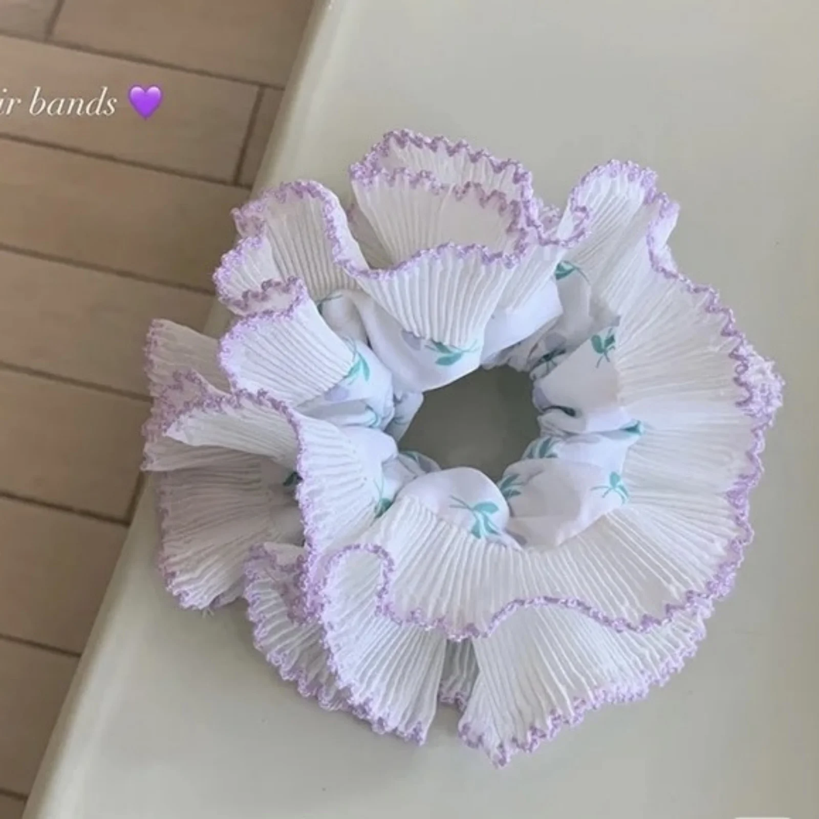 1PC Large Floral Ruffled Hair Scrunchie, Charming Pastel - Colored Hair Tie, Sweet Hair Accessory For Women Daily And Party Use