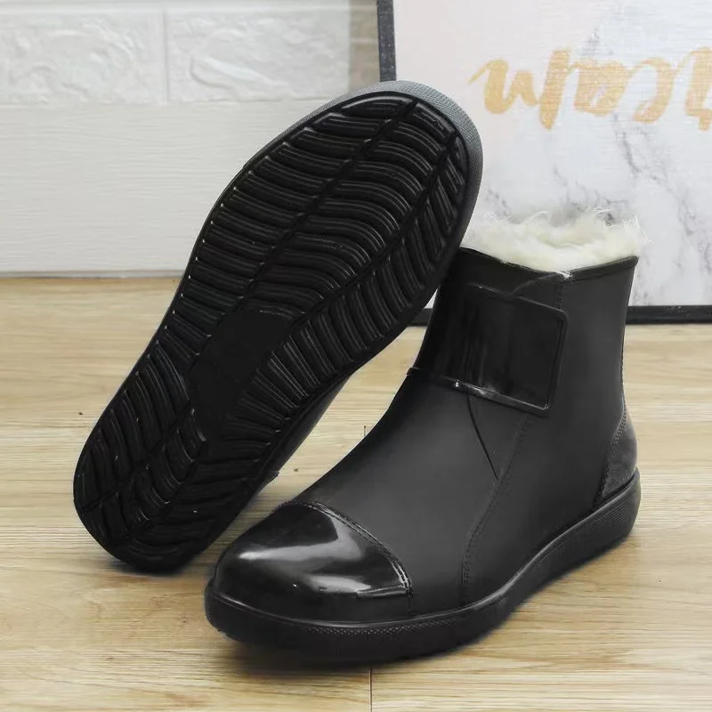Men ahd Women Rain Boots New Rubber Ladies Walking Waterproof Ankle Rainboots Casual Thick Bottom Short Boot Plus Velvet size 48
