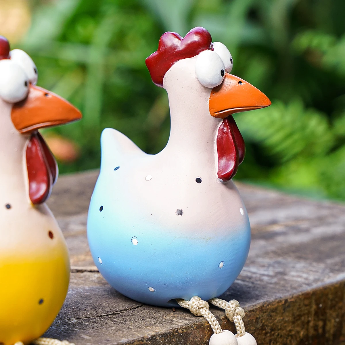 1PC, a cute and funny big-eyed long-legged chicken decorative item, suitable for home and garden decoration