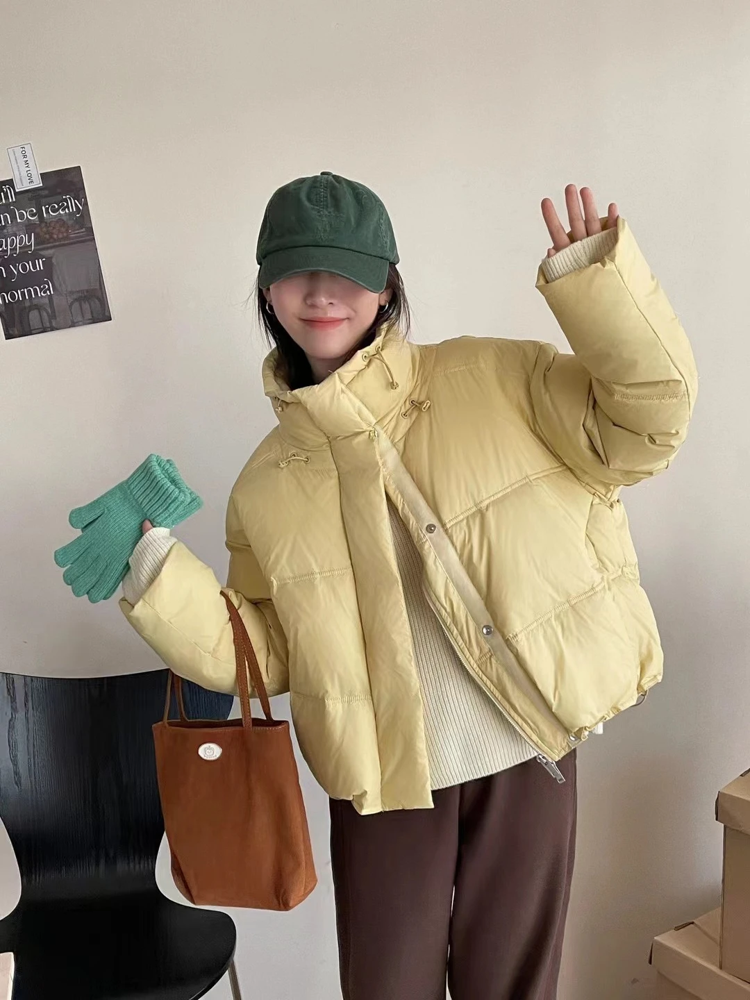 thumbnail image 1 of Abrigo cálido de invierno para mujer, chaqueta de plumón corta, chaqueta de plumón de pato gruesa de 90 pulgadas, parka 2024, nueva moda urbana, chaqueta de plumón informal de pan, 1 of 5