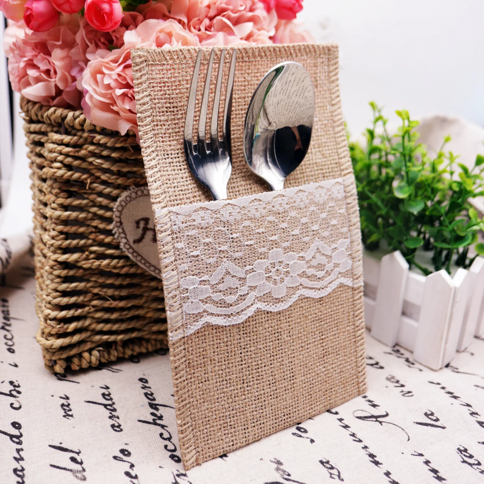 

20pcs Lace Burlap Cutlery Pouch Vintage Jute Hessian Knife Fork Holder Rustic Wedding Decoration Party Birthday Tableware Bag