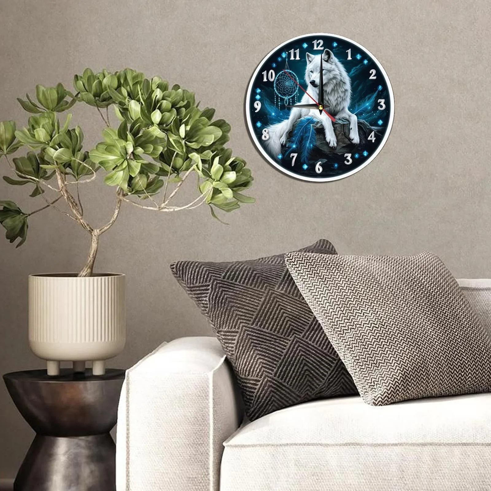Wooden wall clock with a white wolf and dreamcatcher design. Ideal for living rooms or bedrooms. Requires AA batteries 3
