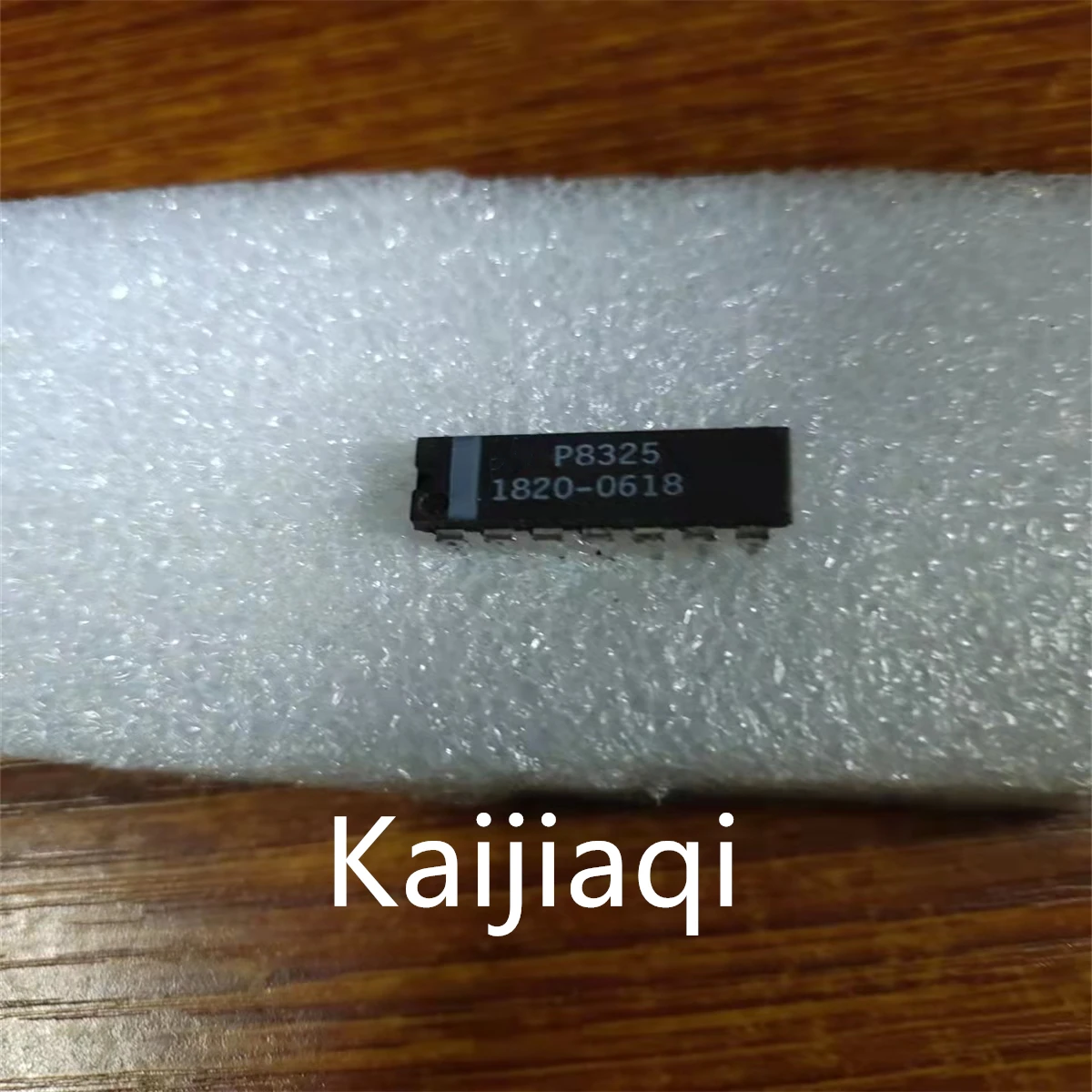 

1820-0618 IC Chip