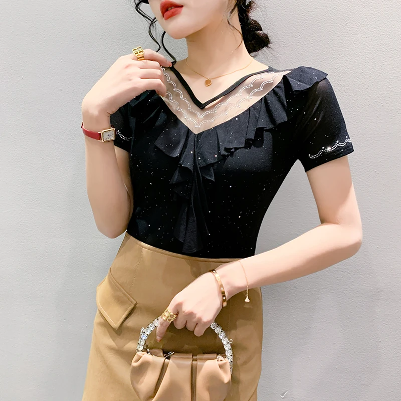 

2023 Summer European Clothes T-Shirt Chic Sexy V-Neck Patchwork Mesh Ruffles Diamodns Women Tops Short Sleeve Casual Tees 32498