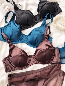 Intimo comfort da donna in seta di ghiaccio Set reggiseno push up sexy con seno piccolo Imbottitura staccabile Set di mutandine intime con reggiseno a coppa sottile