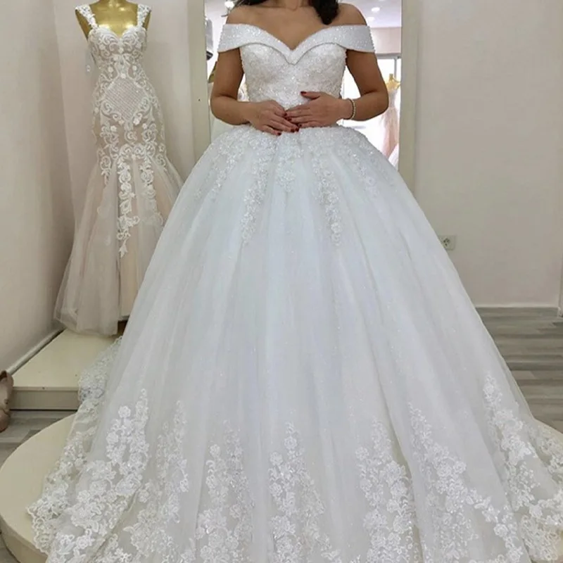 Luxury Shoulder V-neck Wedding Dress Lace Diamond Beading Princess Ball Gown Wedding Dress Plus Size Vestido Noiva Customized