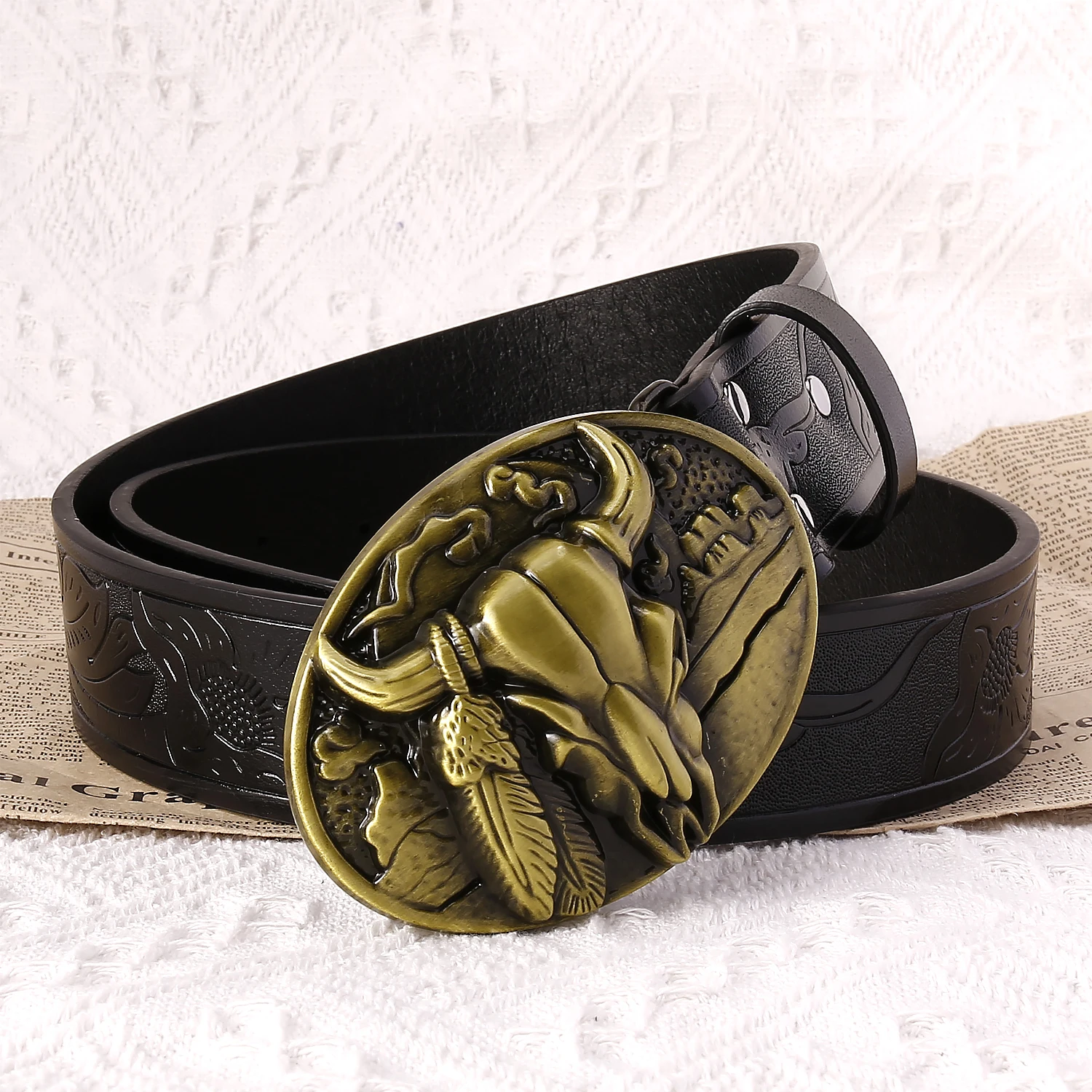 Classic retro Cow Head Belt Cowboy Essential Engraving Embossed Texture Three-dimensional Buckle Head plaid and Durable