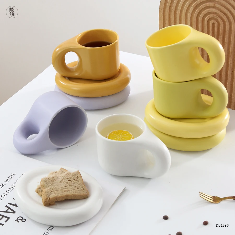 Sett med 2 lubne morsomme keramiske kaffekrus, nyhet søt steintøykopp og skål_voghion.com