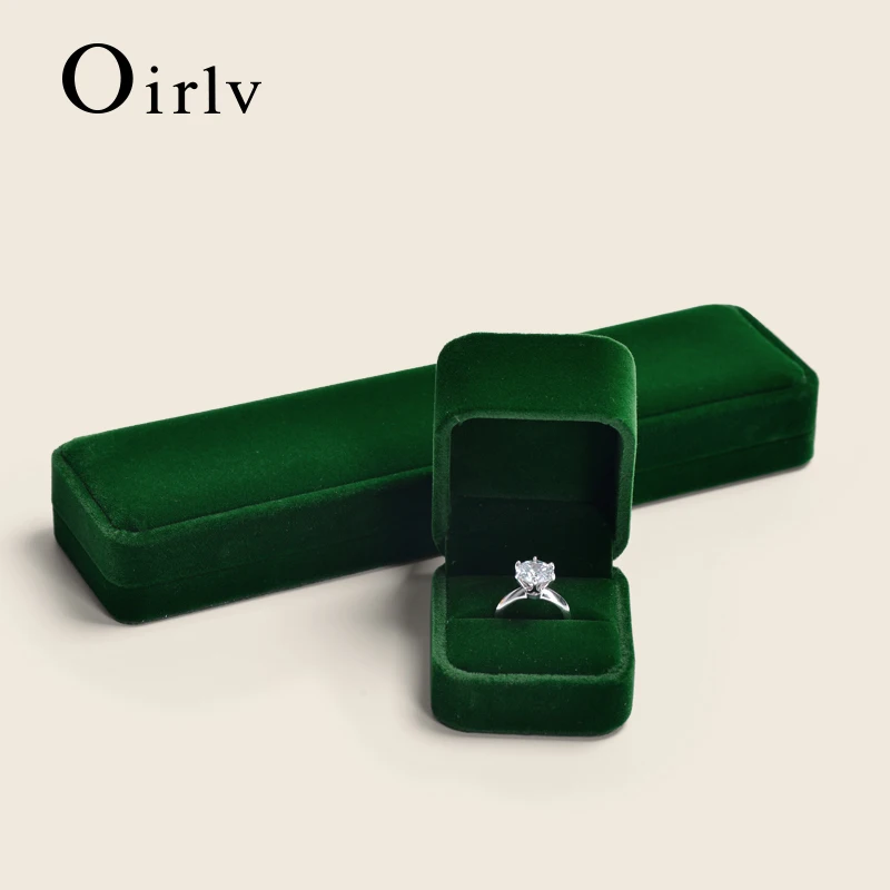 Luxurious Velvet Jewelry Box in Gemstone Green - Premium Organizer for Rings, Earrings, Bracelets, and Necklaces