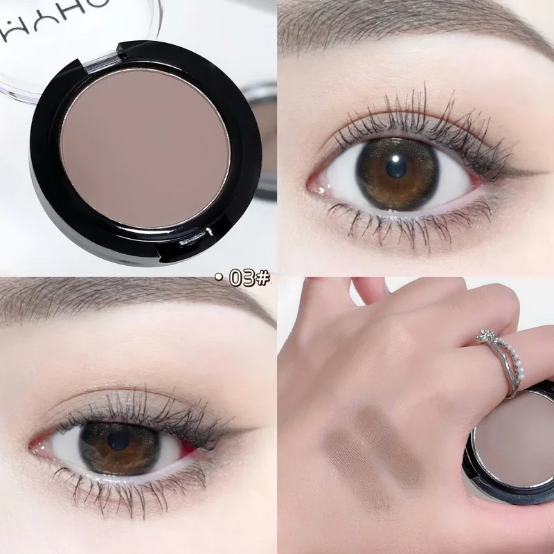 Smoky Blue & Red Eyeshadow Palette with Natural Highlighter for Delicate Eye Contouring