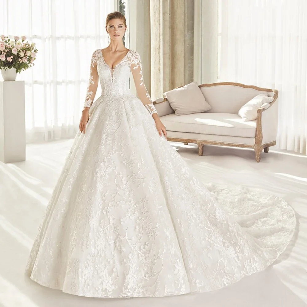 

White A-Line Wedding Dresses V-Neck Long Sleeve Ball Gown Bride Dress Elegant Cut Out Lace Appliques Princess Bridal Gowns