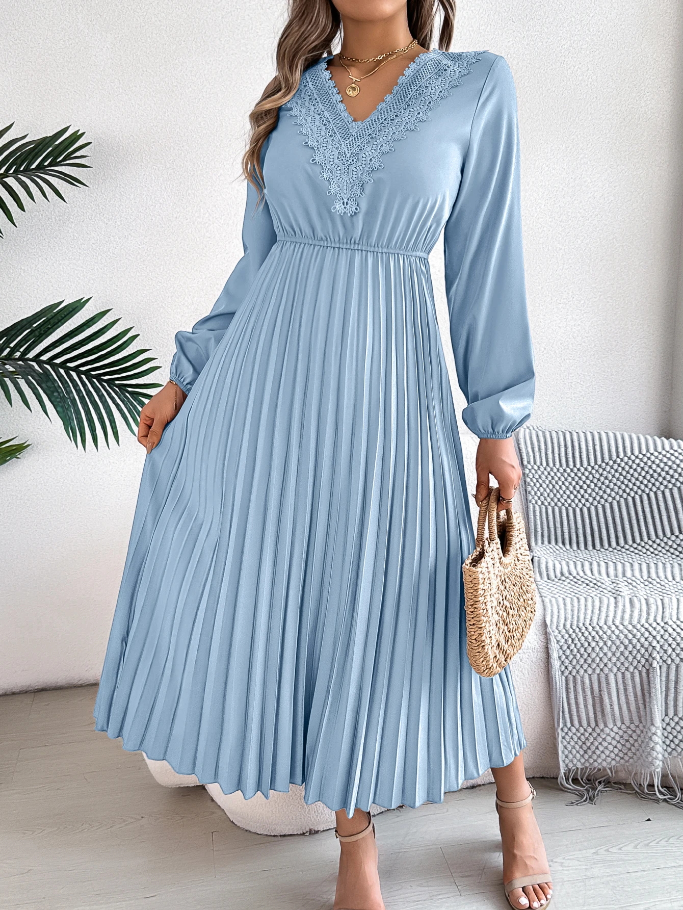 Women Solid Color V Neck Long Sleeve Lace Dress