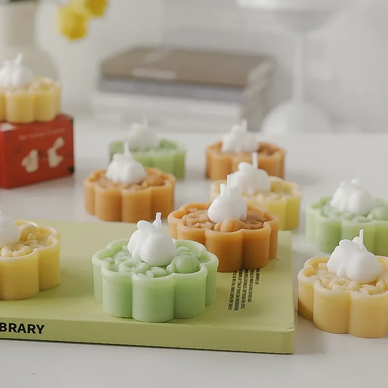 

Mooncake Bunny Aromatherapy Candle