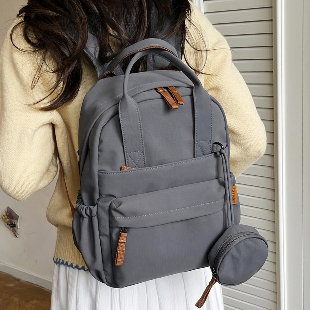 Original Fashionable Commuter Backpack for Women, Niche Backpack for College Students, Simple and Lightweight Travel Backpack, School Bag for High School and Middle School Students, Outing Bag