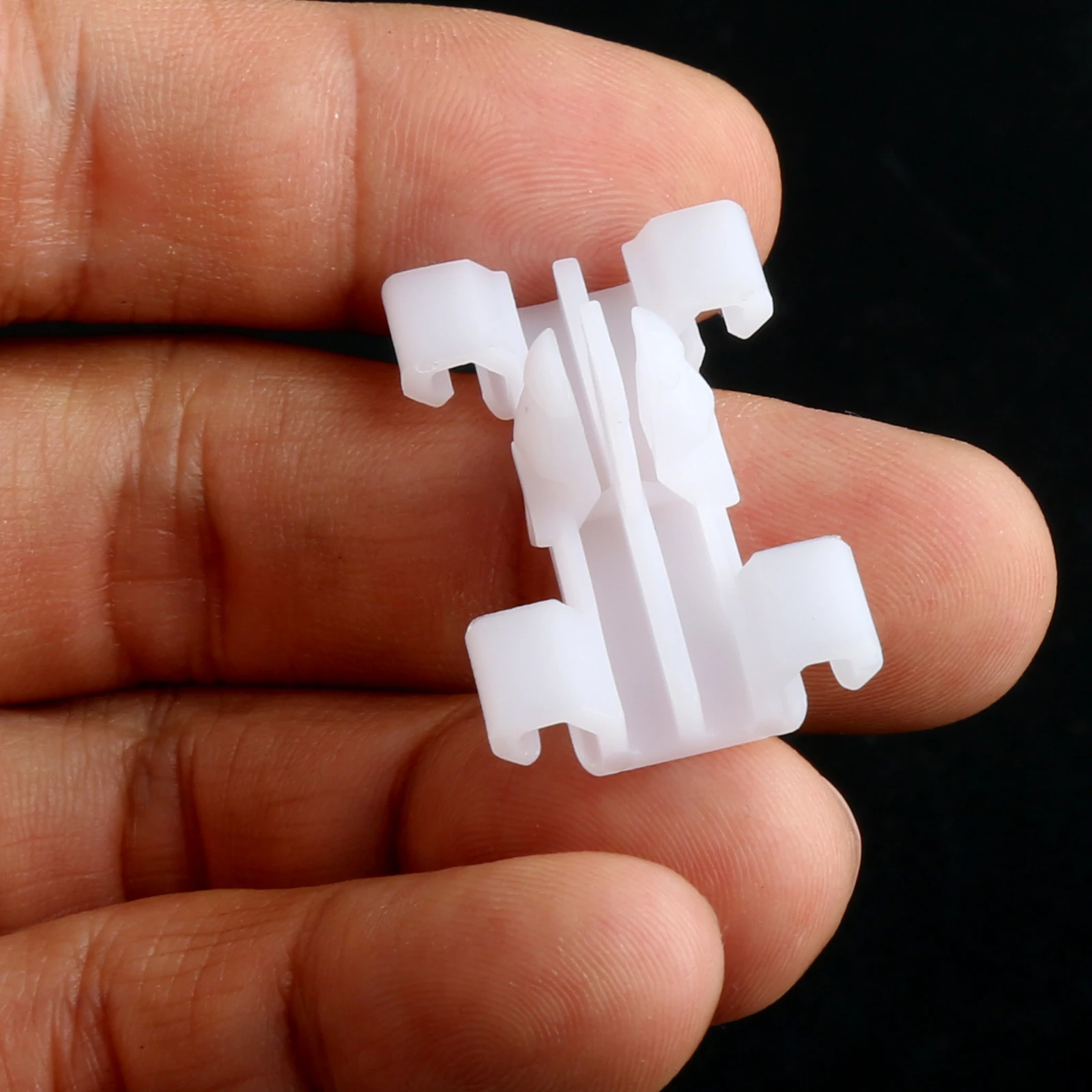 10pcs Plastic Car Side Molding Clip Auto Door Bumpstrip Retaining Fastener Clips for BMW E46 51138231130 Interior Accessories