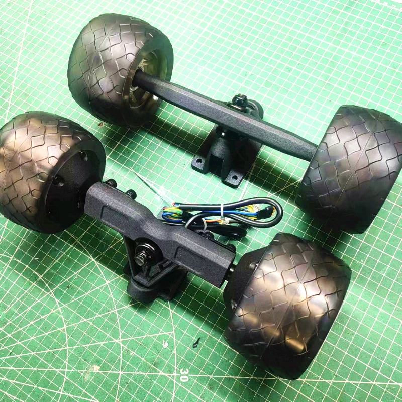 

105mm electric scooter with four-wheel skateboard hub, off-road powertrain, power axle