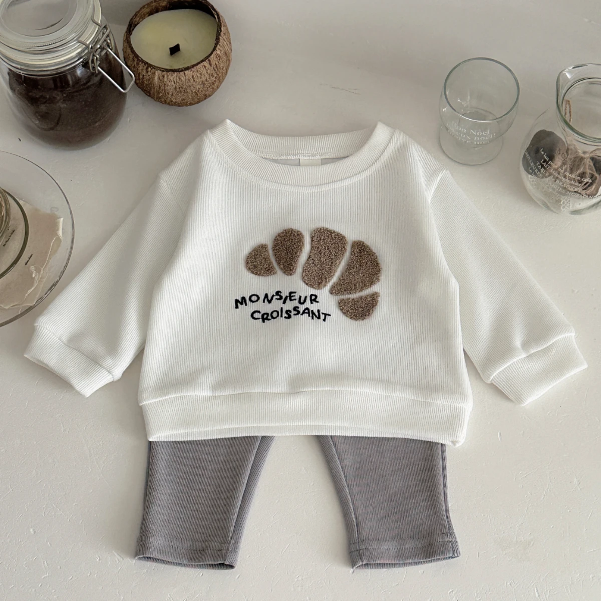 2 Teile/satz Herbst Neue Baby Kleidung Lange Ärmel Bullhorn Handtuch Stickerei Top + Einfarbig Hosen 0-3 jahr kinder Kleidung Anzüge – Detail 8