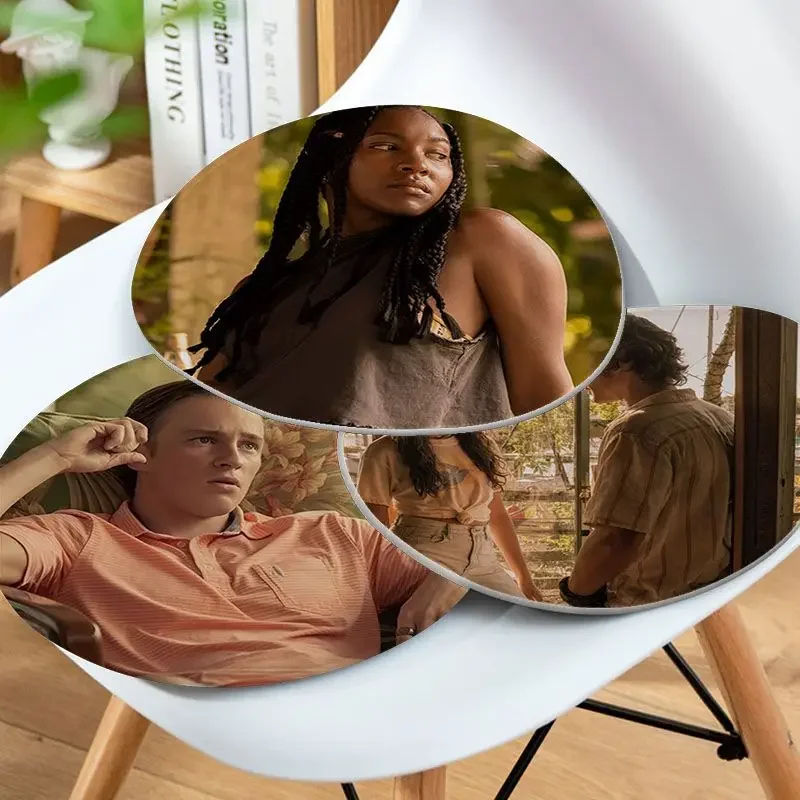 

TV Show Outer Banks Round Seat Pad Household Cushion Soft Plush Chair Mat Winter Office Bar Chair Cushions