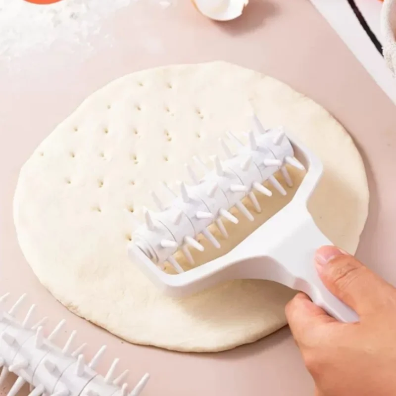 Pizza Roller Pin Pizza Cookies Baking Tools Plastic Dough Roller Pastry Pie Needle Wheels Cutter Sewing Machine Bread Hole Punch