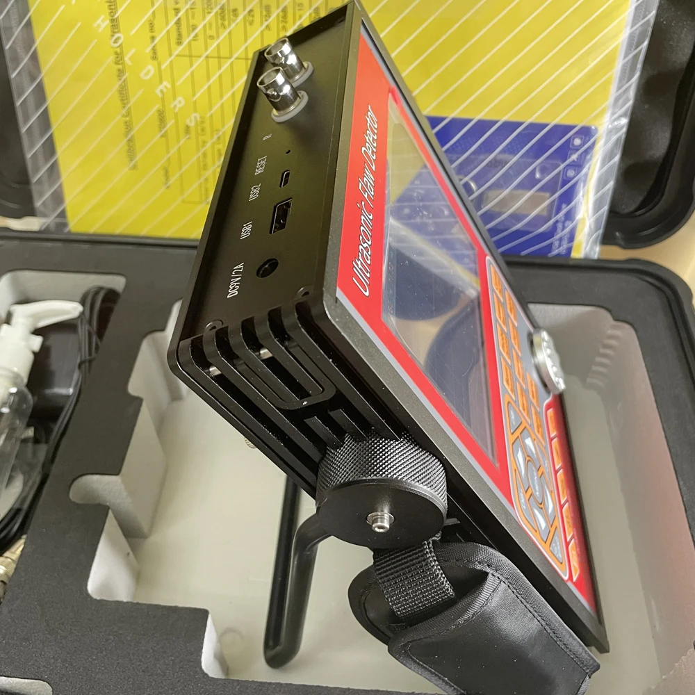 Portable NDT Digital Ultrasonic Flaw Detector Meter Range 0~15000 High-speed Capture Automated Calibration Automated Gain YCL680