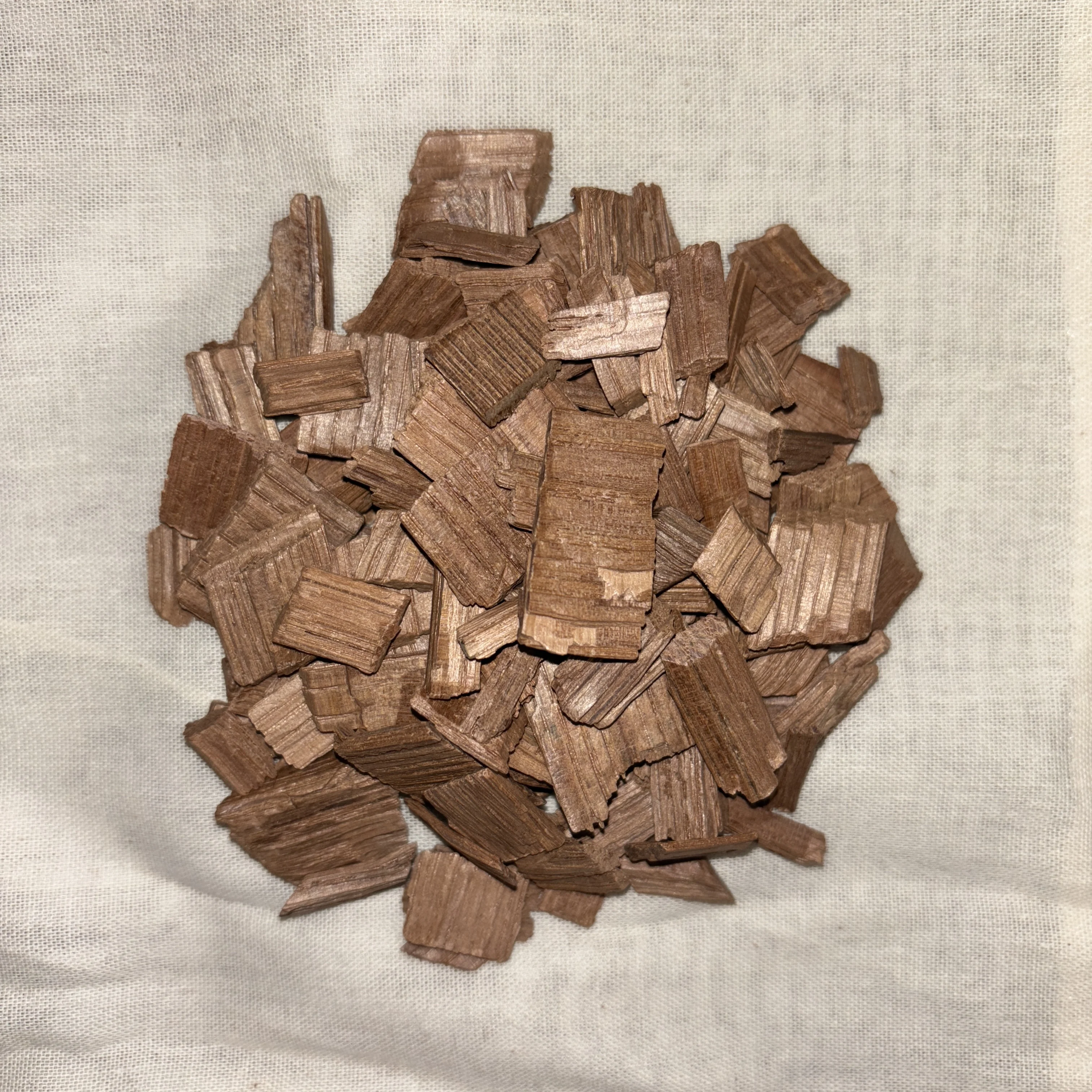 Hooloo 50g French Oak Chips for Wine Brewing & Home Brewing Various Dark & Light Toast Flavor for Brandy Rum Whiskey Wine