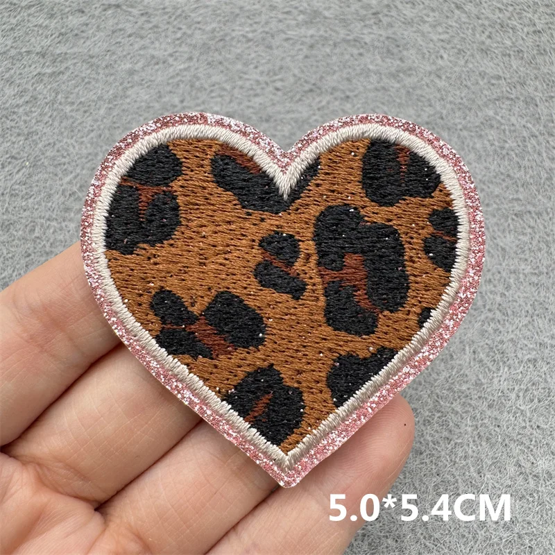 Leopardenmuster Stern Herz bestickter Aufnäher DIY Eisen auf Patches für Kleidung Cartoon Patches auf Kleidung Jacke Nähen Aufkleber Abzeichen – Detail 5