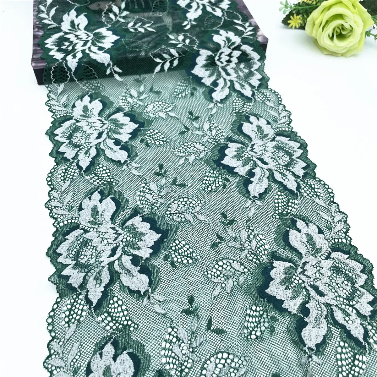 3y/lot Width 9 inch 23cm 2-Tone Pretty Green Elastic Stretch Lace 6