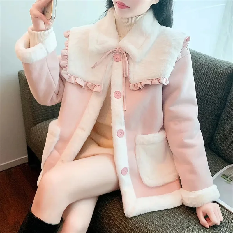 New 2023 Autumn/Winter Suede Plush Age Reducing Splicing Design with Thickened Wool and Winter Hepburn Style Coat for Commuting