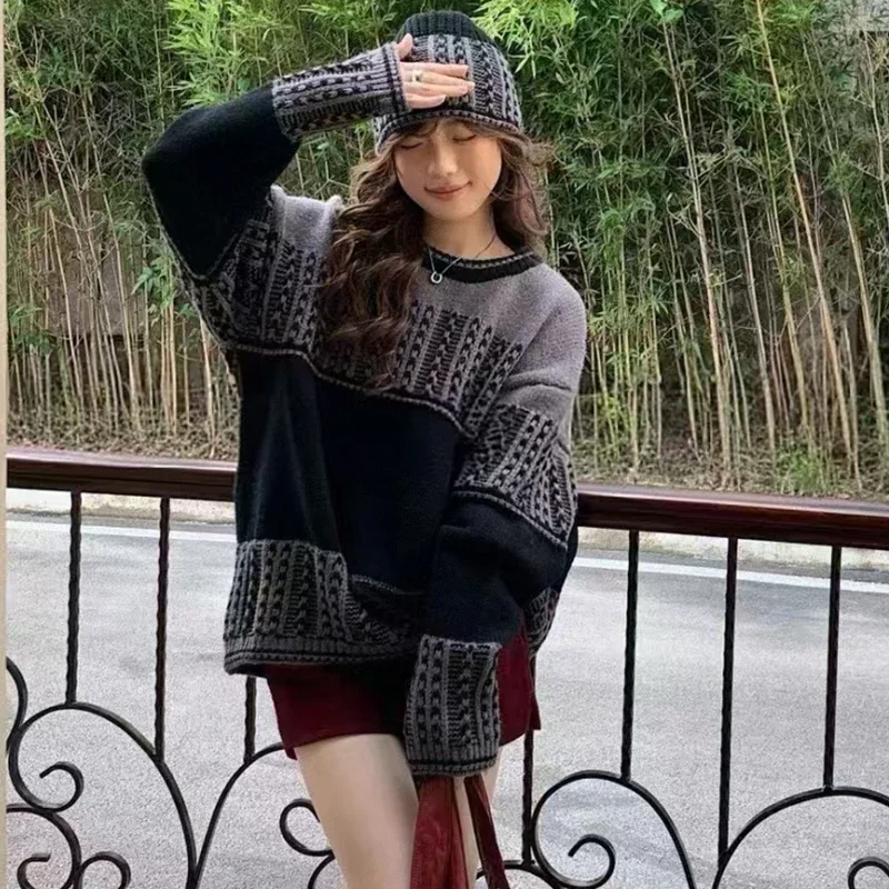 Autumn and Winter Women's Contrasting Color Long-sleeved Sweater Elegant Loose Contrasting Color Ribbon Hat Knitwear Pullover