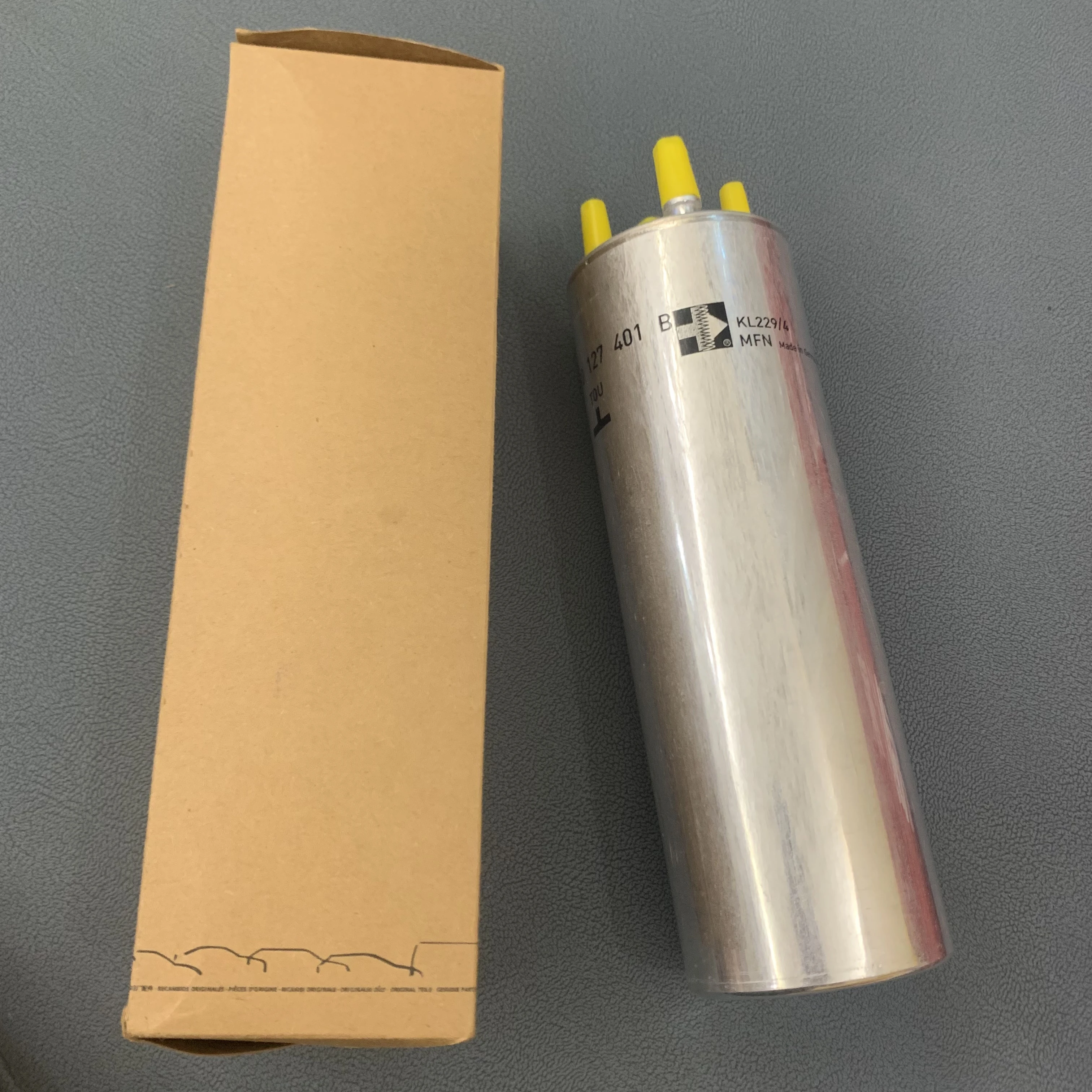 7H0127401B Auto Diesel filter element suit Fuel Filter for Volkswagen Touareg 2.5TDI Multivan T5 T6 1.9 2.0 2.5