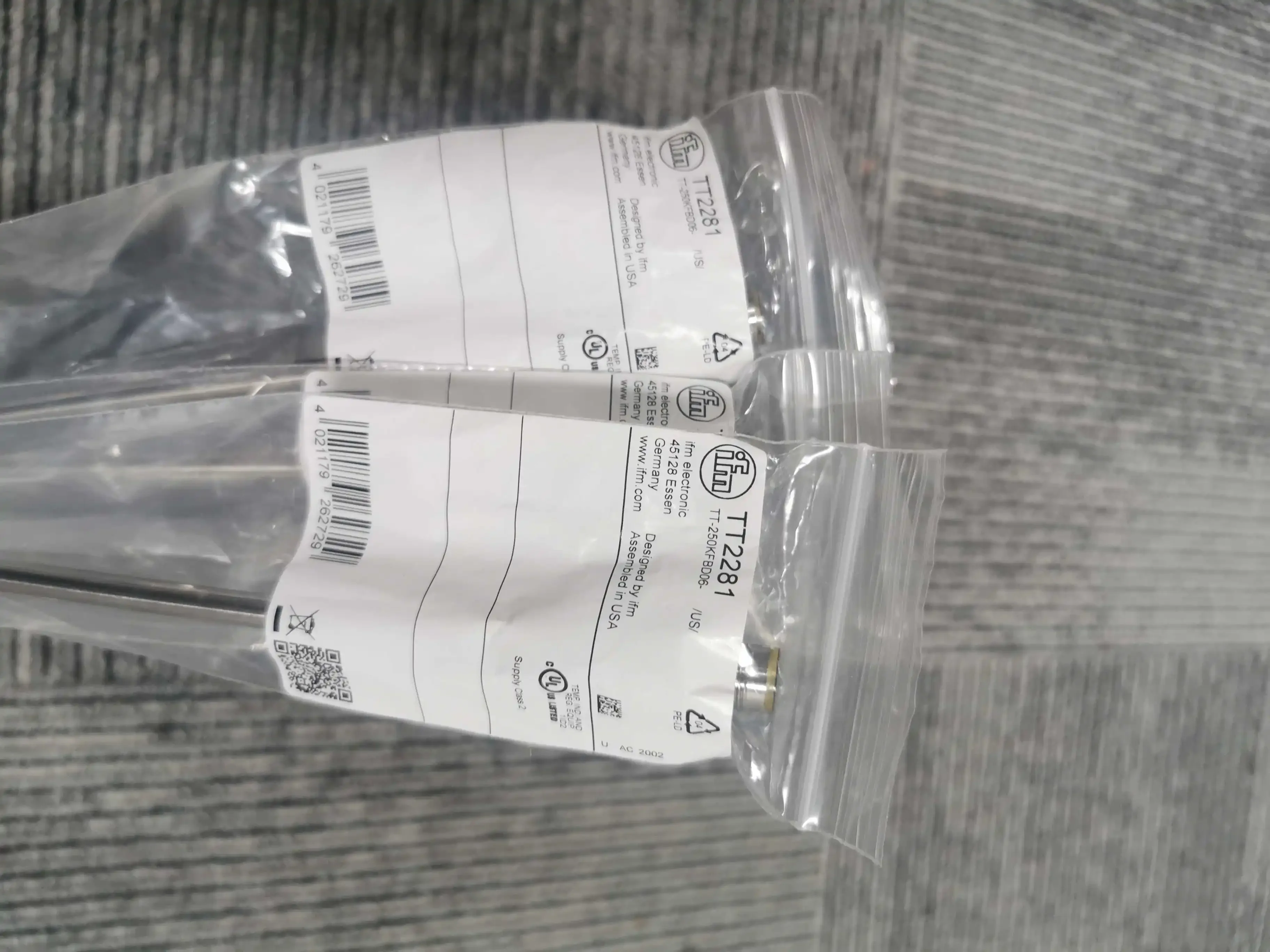 

IFM TT2281 100% new and original