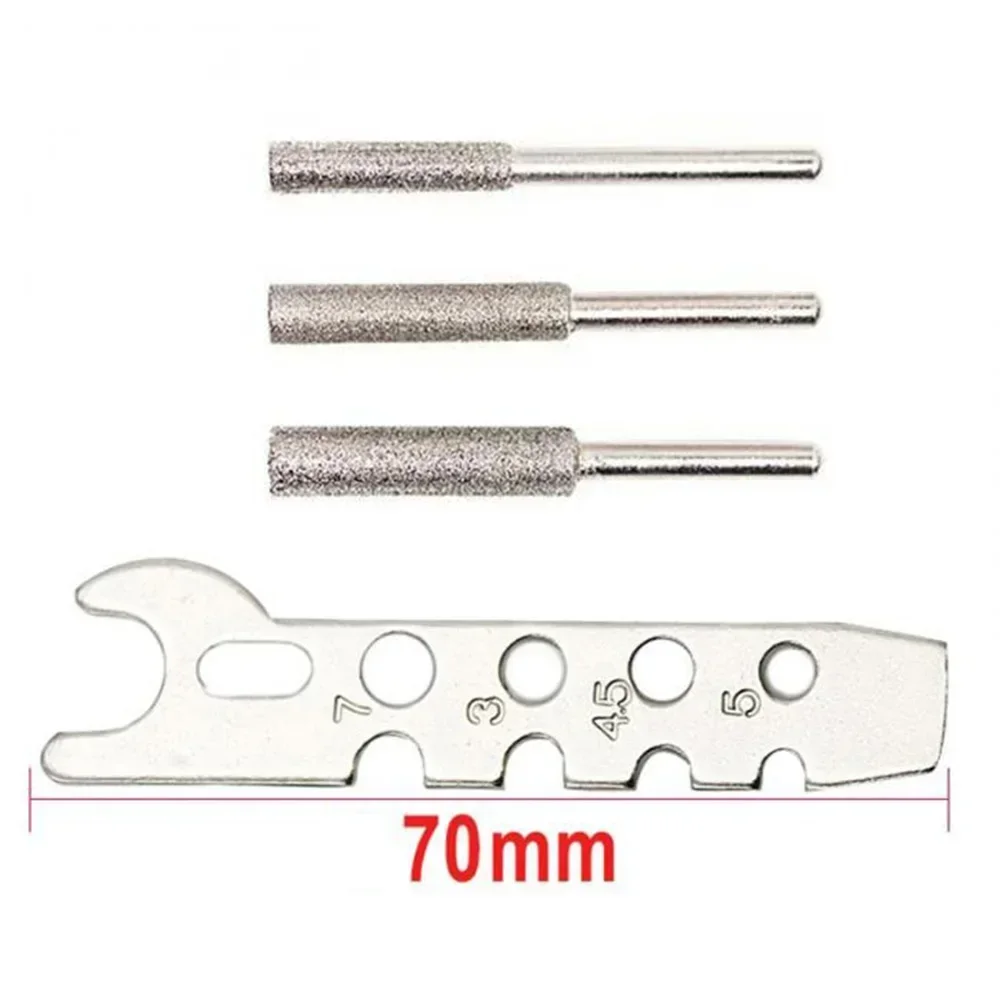 Приставка в употреба за заточване на верижна резачка