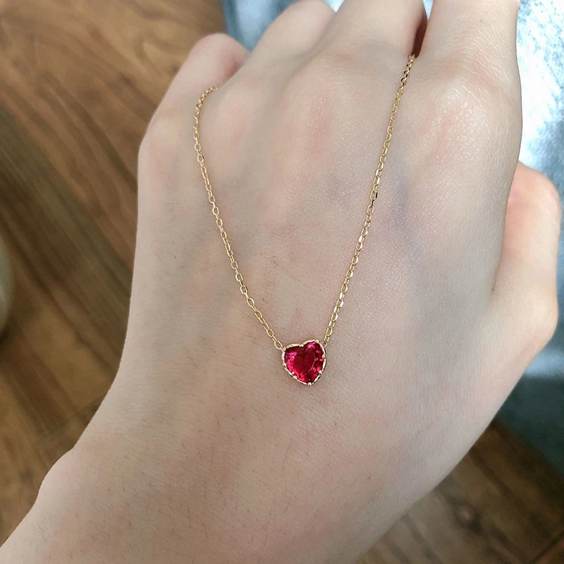 Silver Inlaid Ruby Love Heart Clavicle Chain Pendant Exquisite Romantic And Elegant Ladies Engagement Jewelry