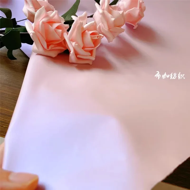 연근 핑크 블루 라이트 PU 인조 가죽 직물 내후성 부드러운 부드러운 의류 반사 직물 부드러운 가방 천