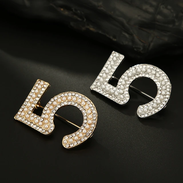 Women's Lucky Letter 5 Brooch Pins