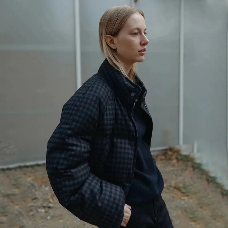 Nothing writte* 2023 Winter New Women's Short Thickened Down Coat Korean Version 90 White Duck Coat Casual Fashion Women's Coat