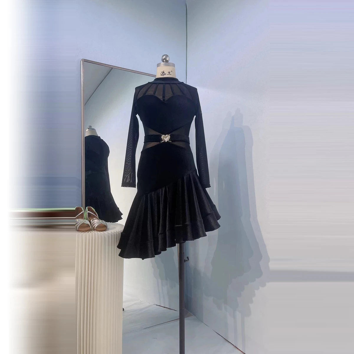 

Платье для латиноамериканских танцев, сексуальное бархатное платье-Русалка с длинными рукавами на заказ, платье для латиноамериканских танцев, платье для танго, одежда для профессиональных выступлений