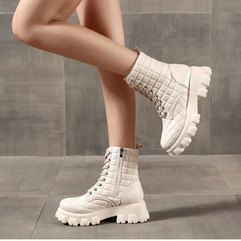 short Boots Women's Autumn Wear In The Tube To Increase The New Wild Spring and Autumn New High-top Fashion Short Boots Shoes