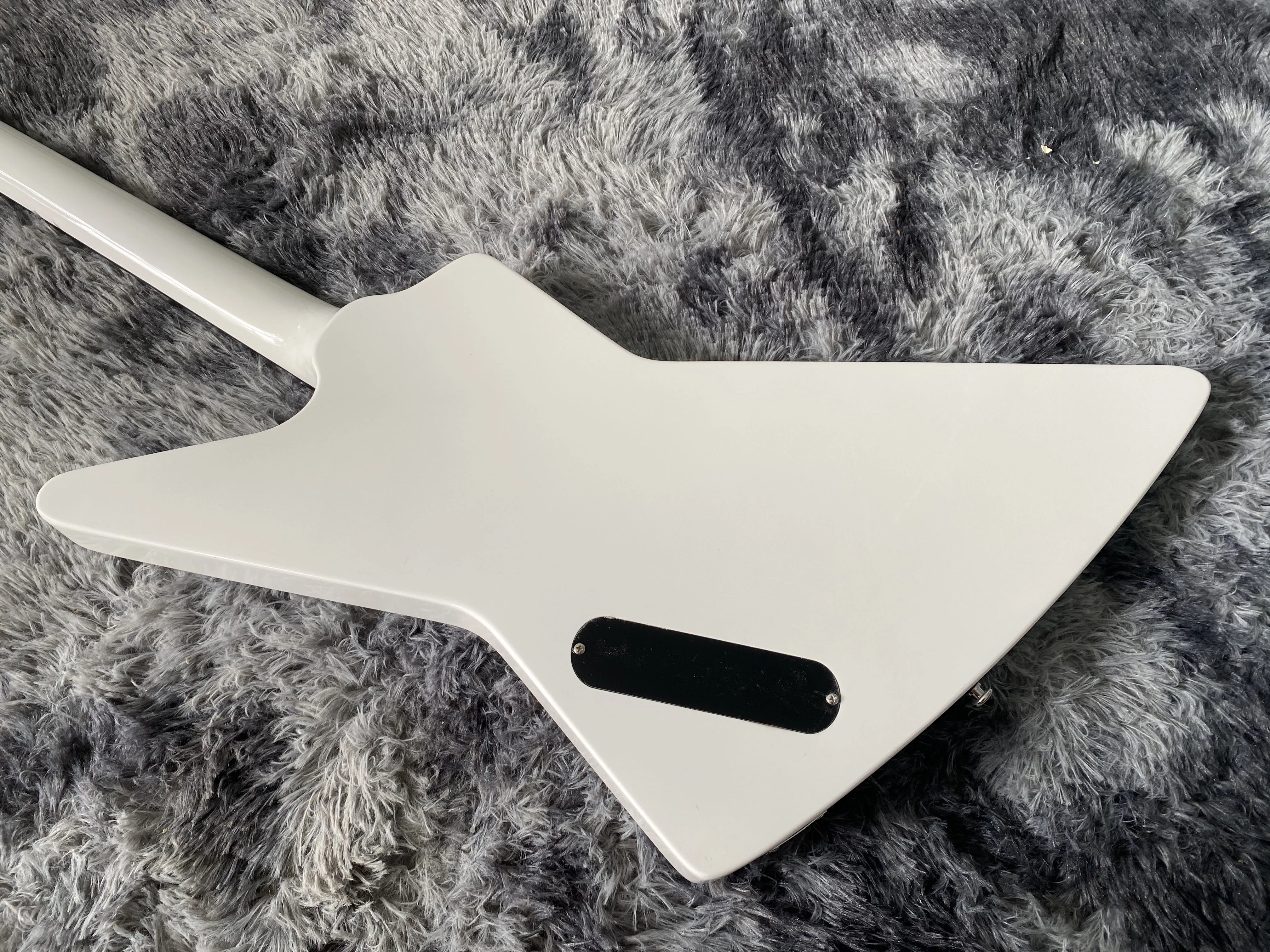 エレキギターエクスプローラーホワイトブラックハードウェア6弦