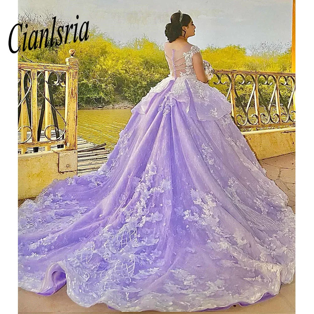 

Lavender Quinceanera Dresses Mexican V-Neck Off-The-Shoulder Lace Applique Ball Gowns A-Line Puffy Vestidos De XV Anos